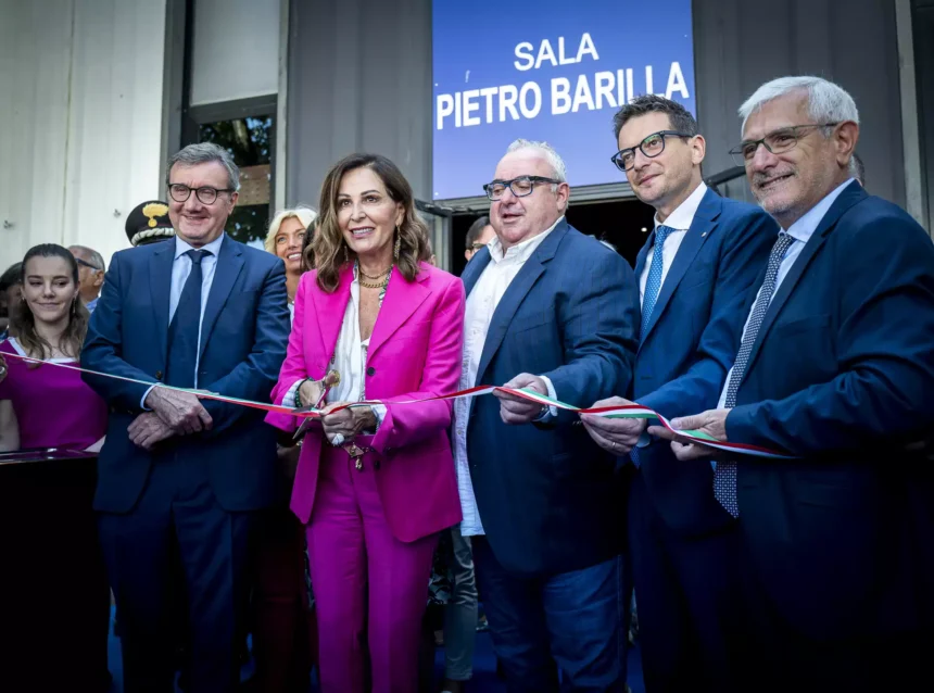 Inizia l’era del Turismo Open Air: il Ministro Santanché inaugura la 14a edizione del Salone del Camper di Parma