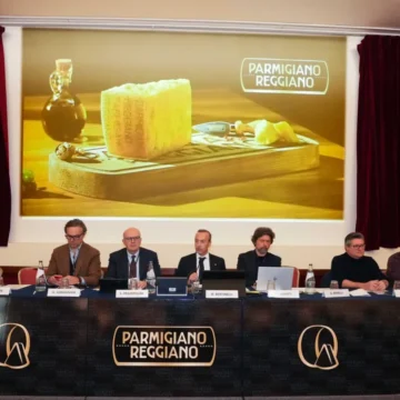 Approvato il bilancio preventivo 2024 all’assemblea del Consorzio del Parmigiano Reggiano