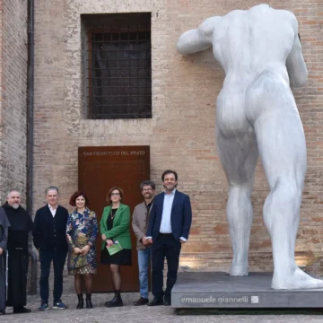 Con la scultura di Mr. Arbitrium: “Inaugurata Parma 360”