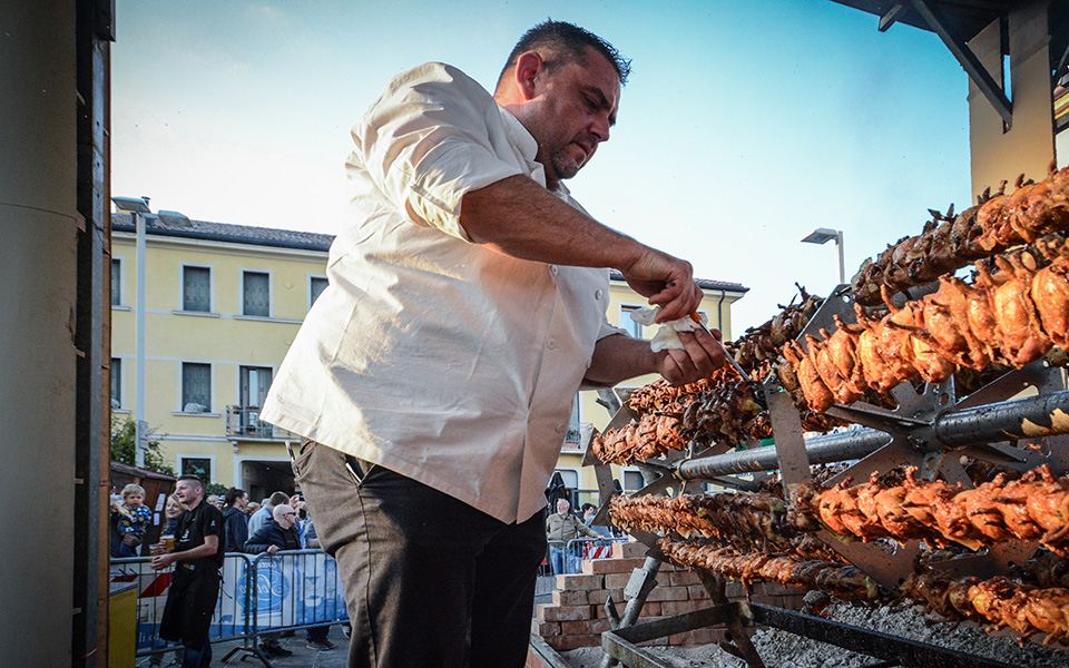Piede di Soligo spiedo gigante cottura