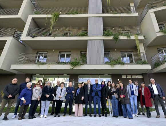 Mosaico Abitativo Solidale di Parma, la visita dei Comuni di Monza, Seregno, Mantova e Campobasso