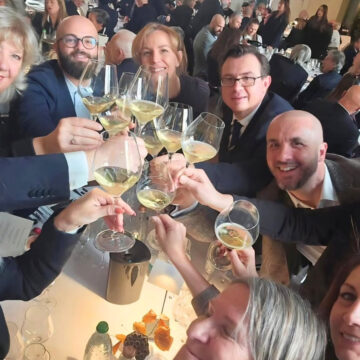 Pranzo-degli-Auguri-del-2025-_Ph_AIS_Emilia Pranzo degli Auguri di AIS Emilia a casa Pavarotti, domenica 29 novembre a Modena